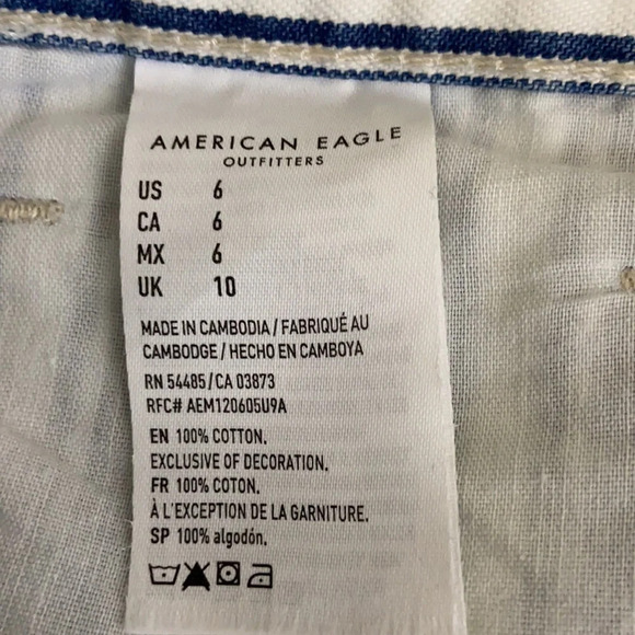 American Eagle Striped Denim Mom Short - Size 6 - Picture 7 of 8